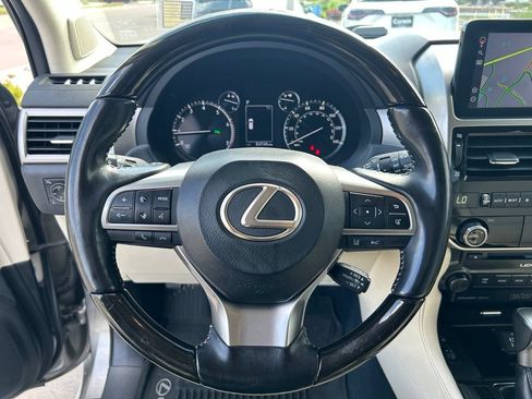 Used 2023 Lexus GX 460 Premium w/ Accessory Package AWD/4WD image 14