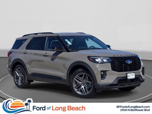New 2026 Ford Explorer ST-Line w/ ST-Line Street Pack image 1