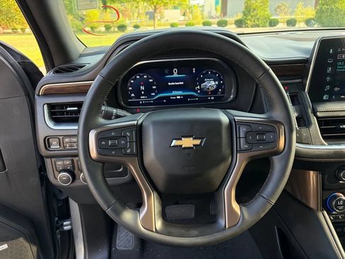 Used 2023 Chevrolet Tahoe High Country AWD/4WD image 16