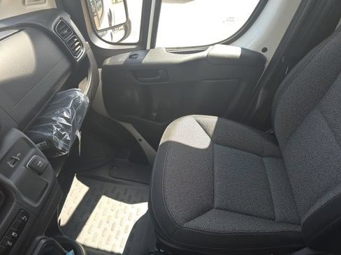 Used 2025 RAM ProMaster 1500 w/ Safety Group FWD image 25