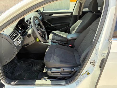 Used 2016 Volkswagen Passat 1.8T S FWD image 16