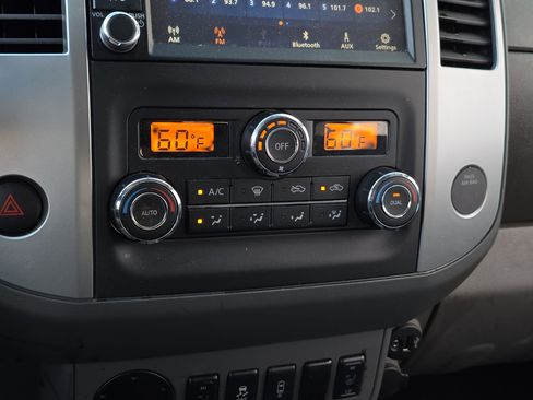 Used 2020 Nissan Frontier SV image 12