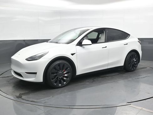 Used 2023 Tesla Model Y Performance AWD/4WD image 7