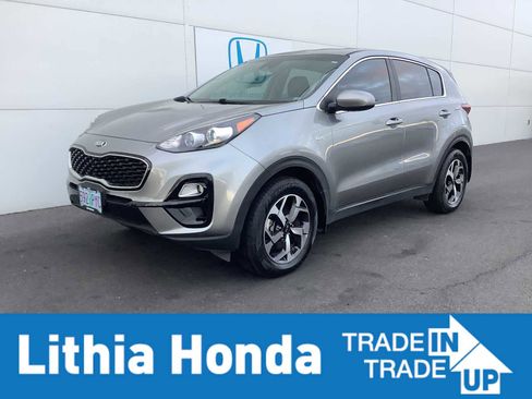 Used 2020 Kia Sportage LX image 1