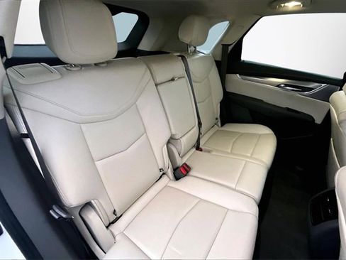 Used 2021 Cadillac XT5 Premium Luxury image 27