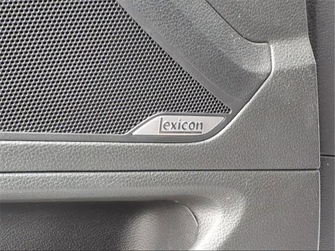 Used 2019 Genesis G80 3.3T Sport image 19