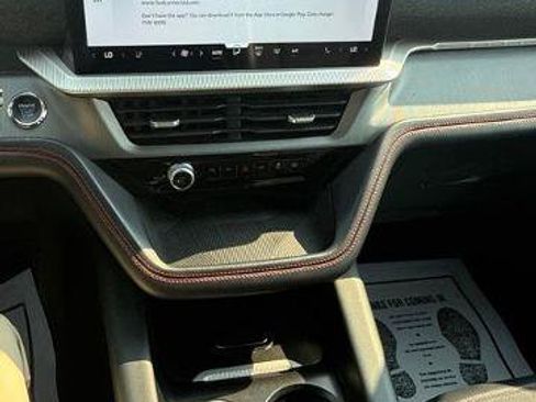 Certified 2025 Ford Explorer ST-Line AWD/4WD image 19