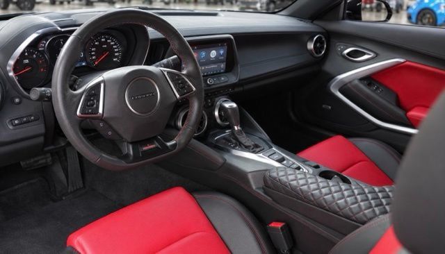Used 2023 Chevrolet Camaro SS RWD image 8