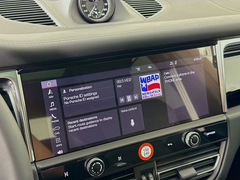 New 2026 Porsche Macan S image 18