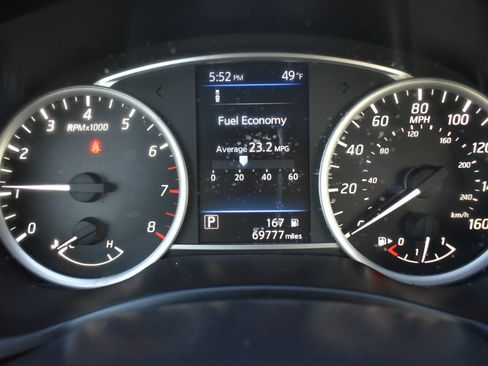 Used 2019 Nissan Sentra SV image 17