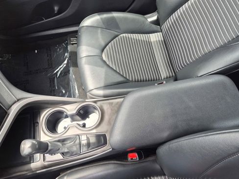 Used 2024 Toyota Camry SE FWD image 14
