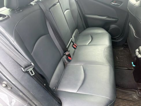 Used 2022 Toyota Prius XLE AWD/4WD image 7