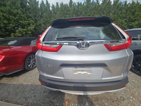 Used 2017 Honda CR-V LX image 6
