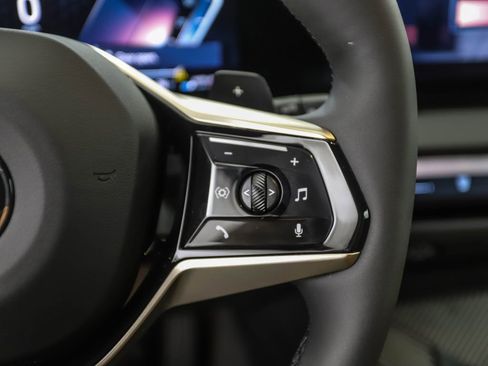 Used 2025 BMW X3 xDrive30i w/ Premium Package image 13