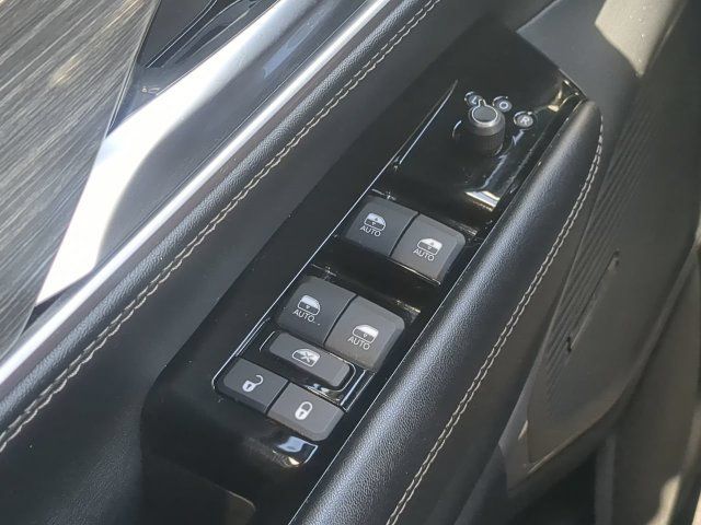 Certified 2024 Jeep Wagoneer Series II w/ Flexible Seating Group RWD image 29