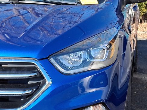 Used 2019 Ford Escape SE image 4