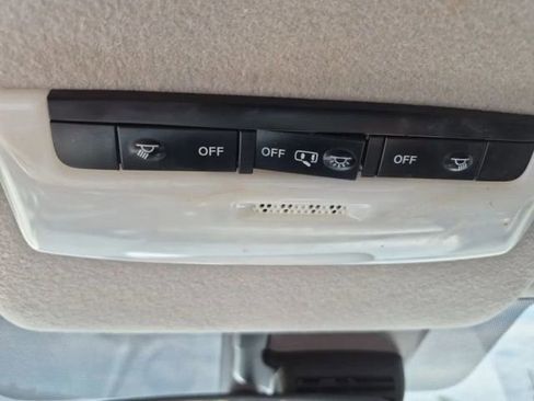 Used 2023 Nissan Versa S w/ S Plus Package FWD image 21