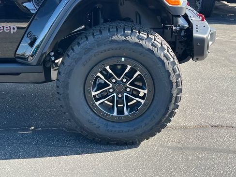 New 2026 Jeep Wrangler Unlimited Rubicon AWD/4WD image 11