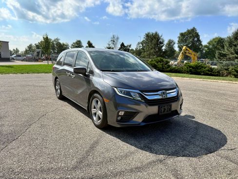 Used 2019 Honda Odyssey EX image 3