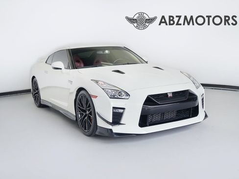 Used 2020 Nissan GT-R Premium w/ Premium Interior Package AWD/4WD image 1