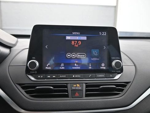 Used 2019 Nissan Altima 2.5 S FWD image 16