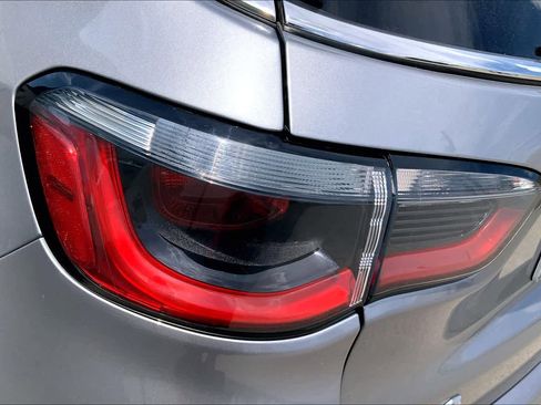 Used 2017 Jeep Compass Limited image 25