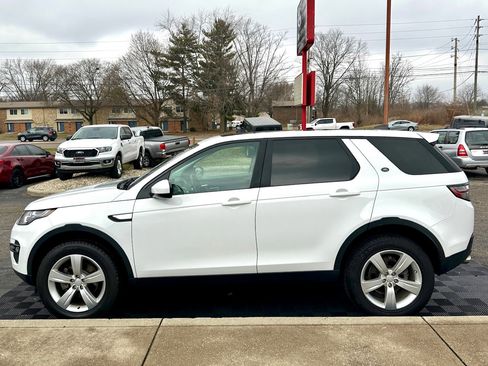 Used 2018 Land Rover Discovery Sport HSE image 16