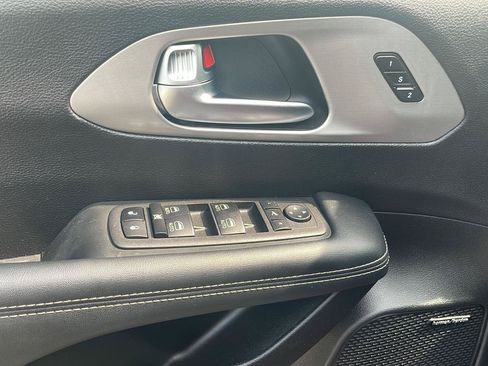 Used 2023 Chrysler Pacifica Limited w/ Uconnect Theater Family Group AWD/4WD image 26