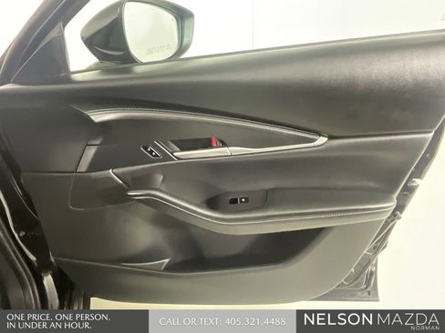 Used 2021 MAZDA CX-30 FWD 2.5 S w/ Select Package image 20
