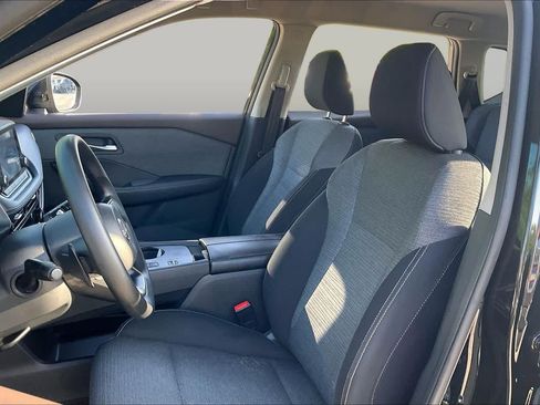 Used 2022 Nissan Rogue SV FWD image 8