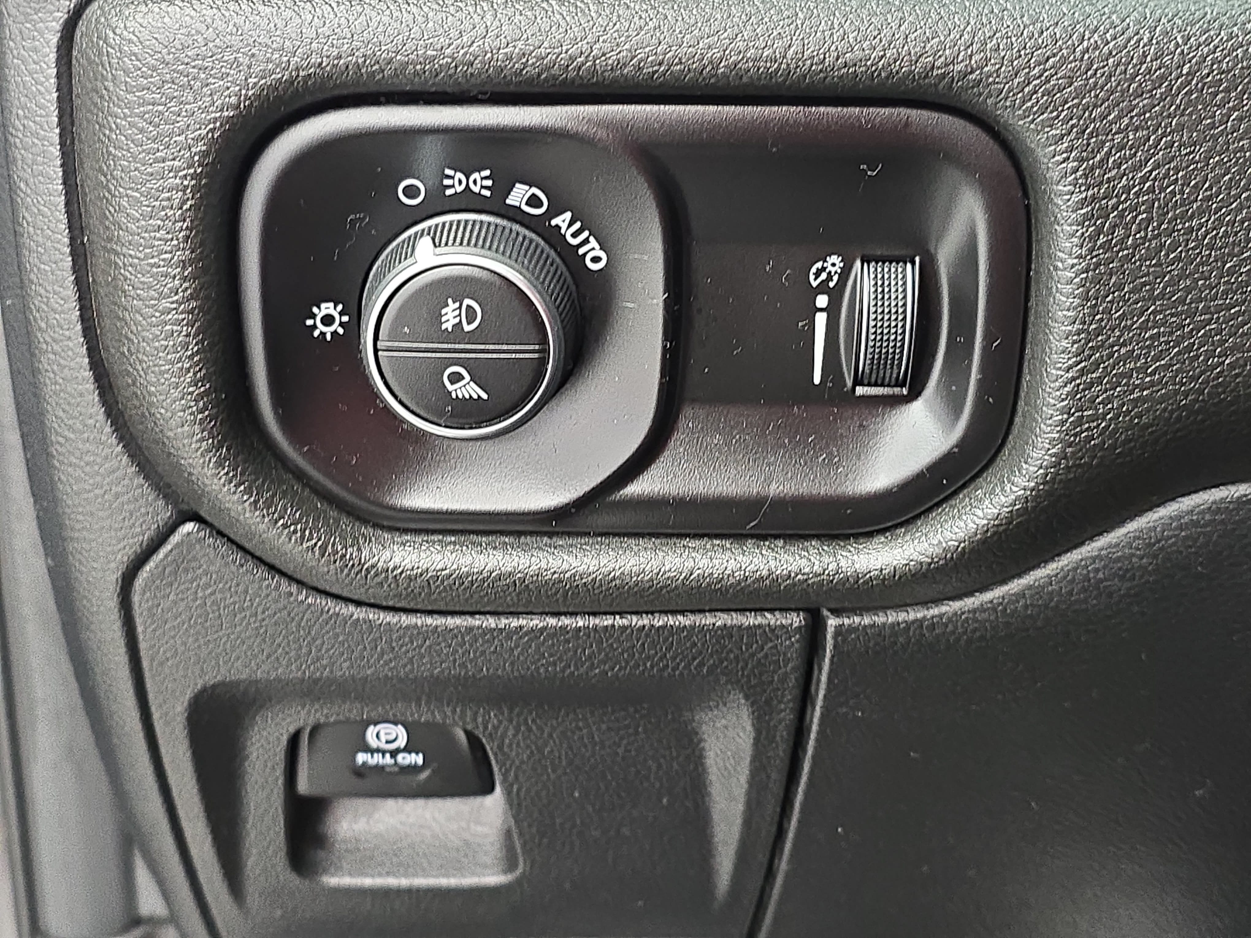 Used 2026 RAM 1500 Express RWD image 24