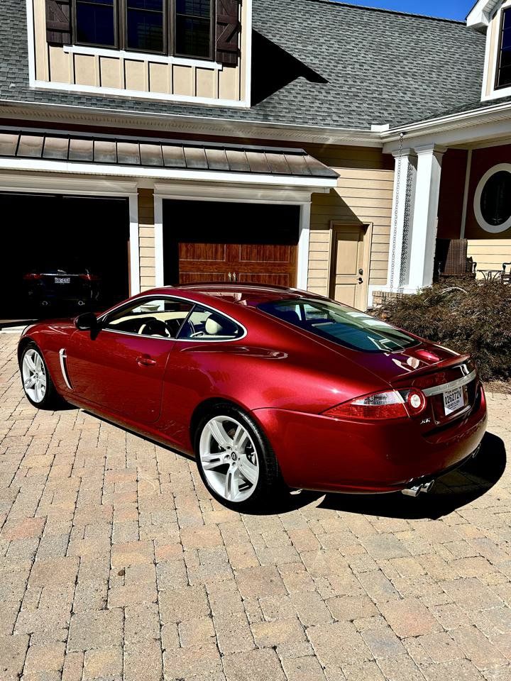 Used 2007 Jaguar XKR R RWD image 4