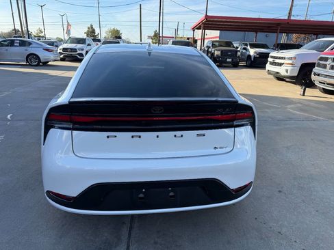 Used 2024 Toyota Prius XLE image 5