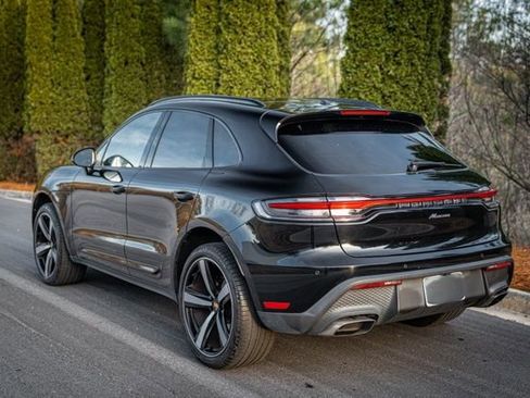 Used 2023 Porsche Macan Turbo image 15