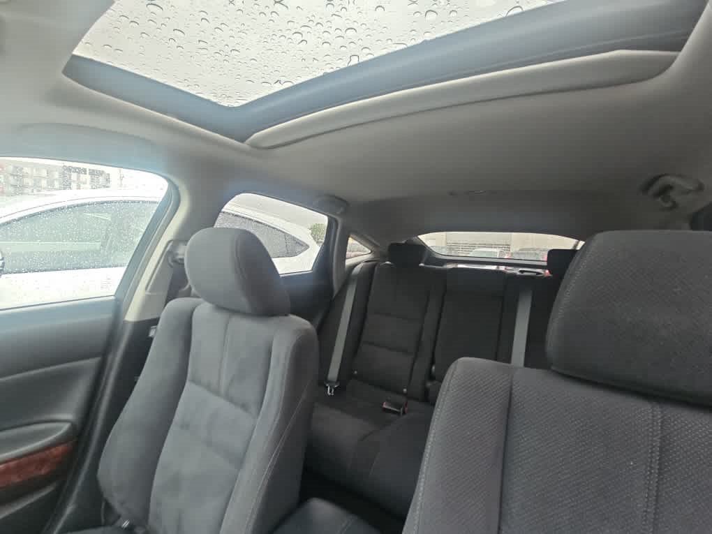 Used 2012 Honda Crosstour EX image 8