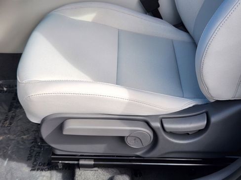 New 2026 Hyundai Kona SE image 22