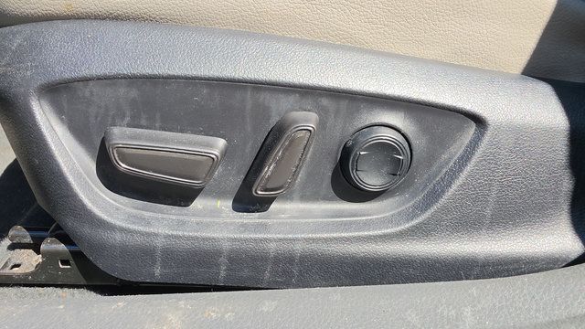Used 2022 Toyota Camry SE FWD image 15