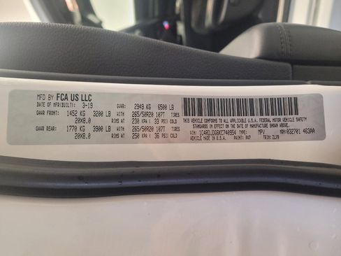 Used 2019 Dodge Durango GT AWD/4WD image 33