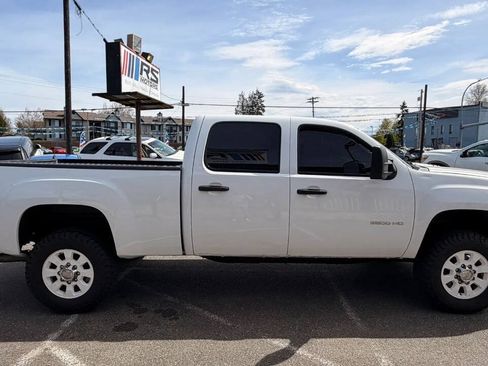 Used 2011 GMC Sierra 2500 SLE AWD/4WD image 6