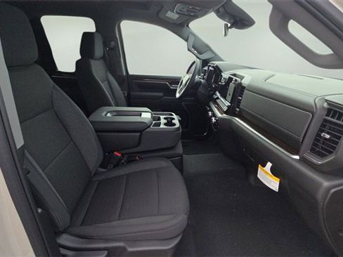 New 2026 GMC Sierra 2500 SLE w/ Preferred Package image 25