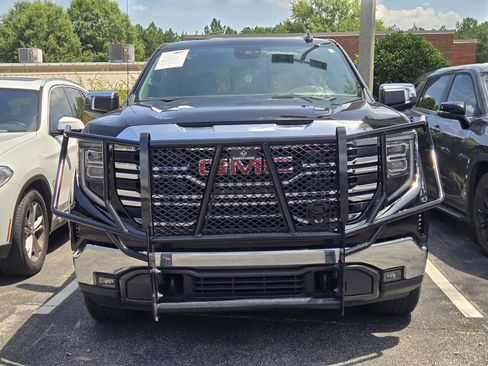 Used 2024 GMC Sierra 1500 SLT AWD/4WD image 3