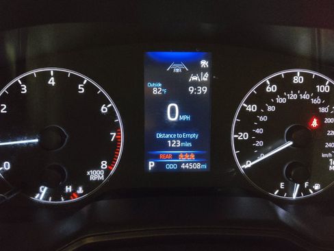 Used 2024 Toyota Corolla LE FWD image 23