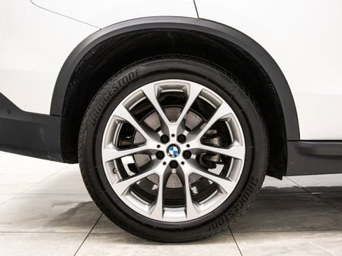 Used 2025 BMW X5 xDrive40i w/ Climate Comfort Package AWD/4WD image 34