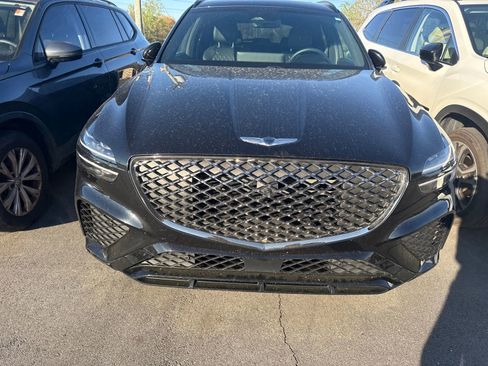 Used 2025 Genesis GV70 3.5T Sport w/ Sport Prestige Package image 3