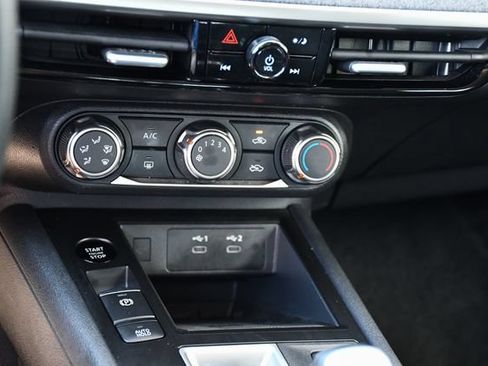 Used 2025 Nissan Kicks SV FWD image 32