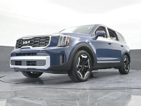 Used 2024 Kia Telluride S w/ S Sunroof Package FWD image 62