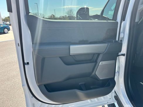 New 2026 Ford F250 Lariat image 12