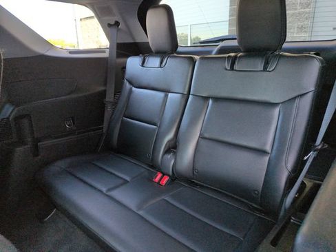 Used 2020 Ford Explorer Limited w/ Class III Trailer Tow Package AWD/4WD image 27