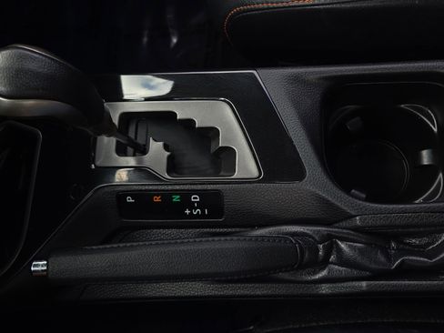 Used 2017 Toyota RAV4 SE image 35