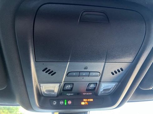 Used 2020 Chevrolet Blazer RS FWD image 41